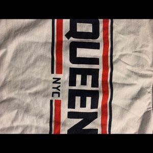 Cropped loose long sleeve